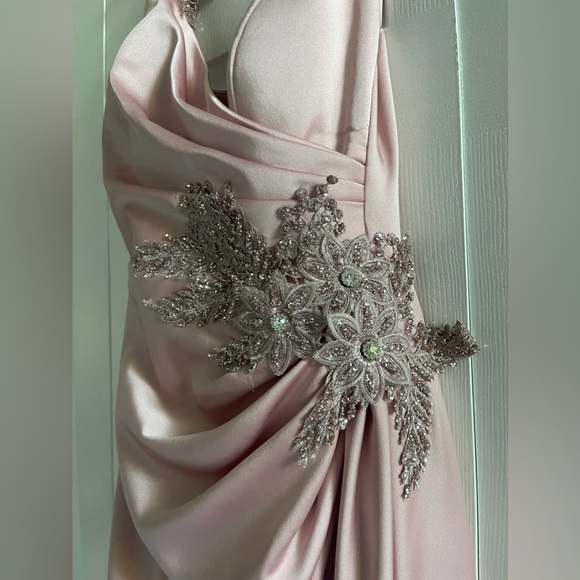 Pink dress - Picture 6 of 8